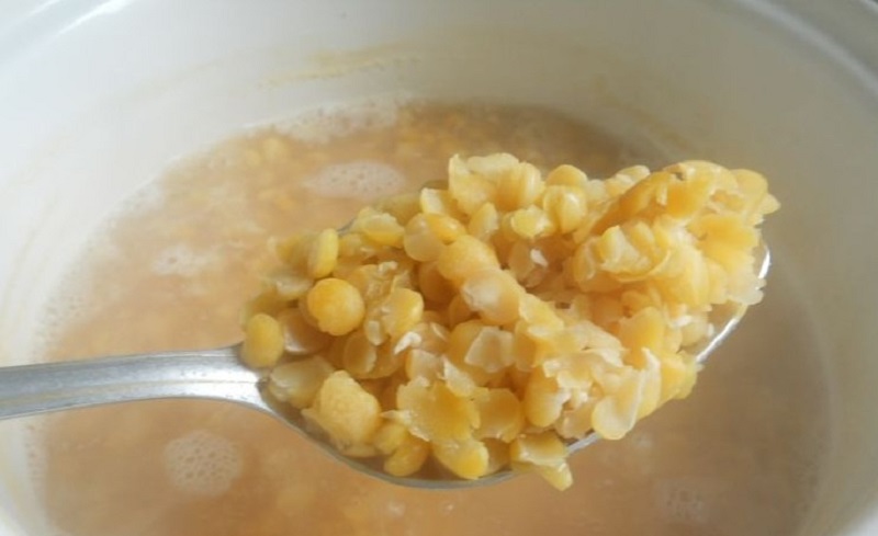 Разваренный горох для супа с окорочком