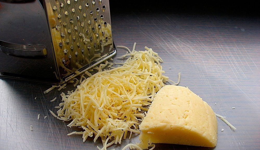 Сыр для салата с кукурузой