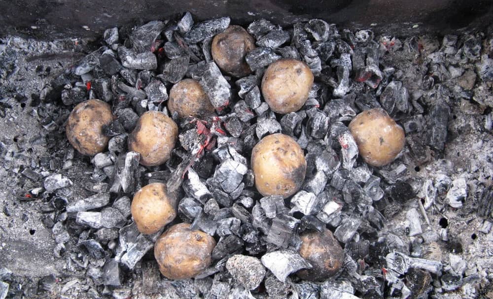 Картофель в углях