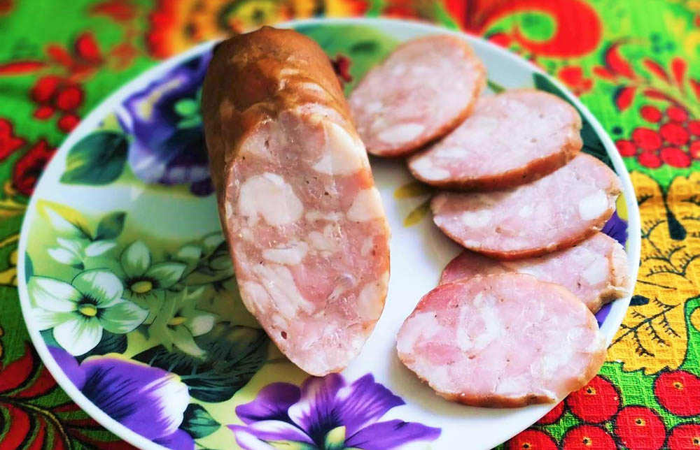 Варёно-копчёная колбаса из свинины