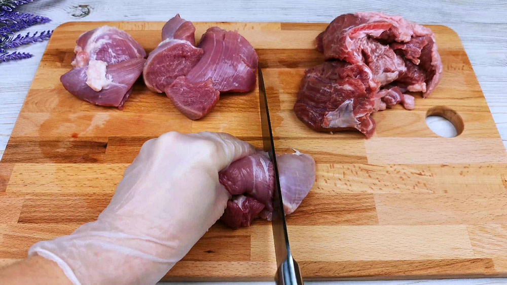 Мясо и нож